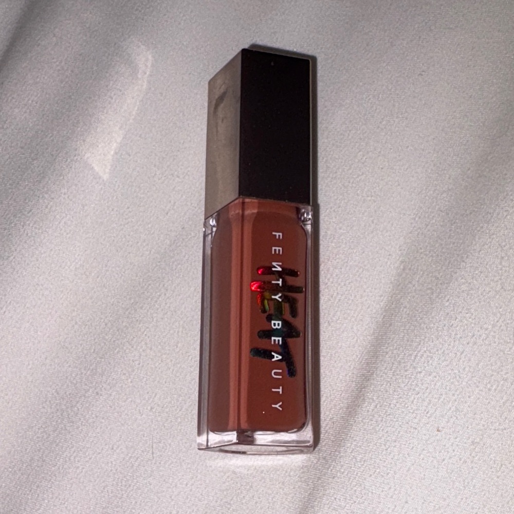 Fenty Beauty Lipstick - Warm Brown